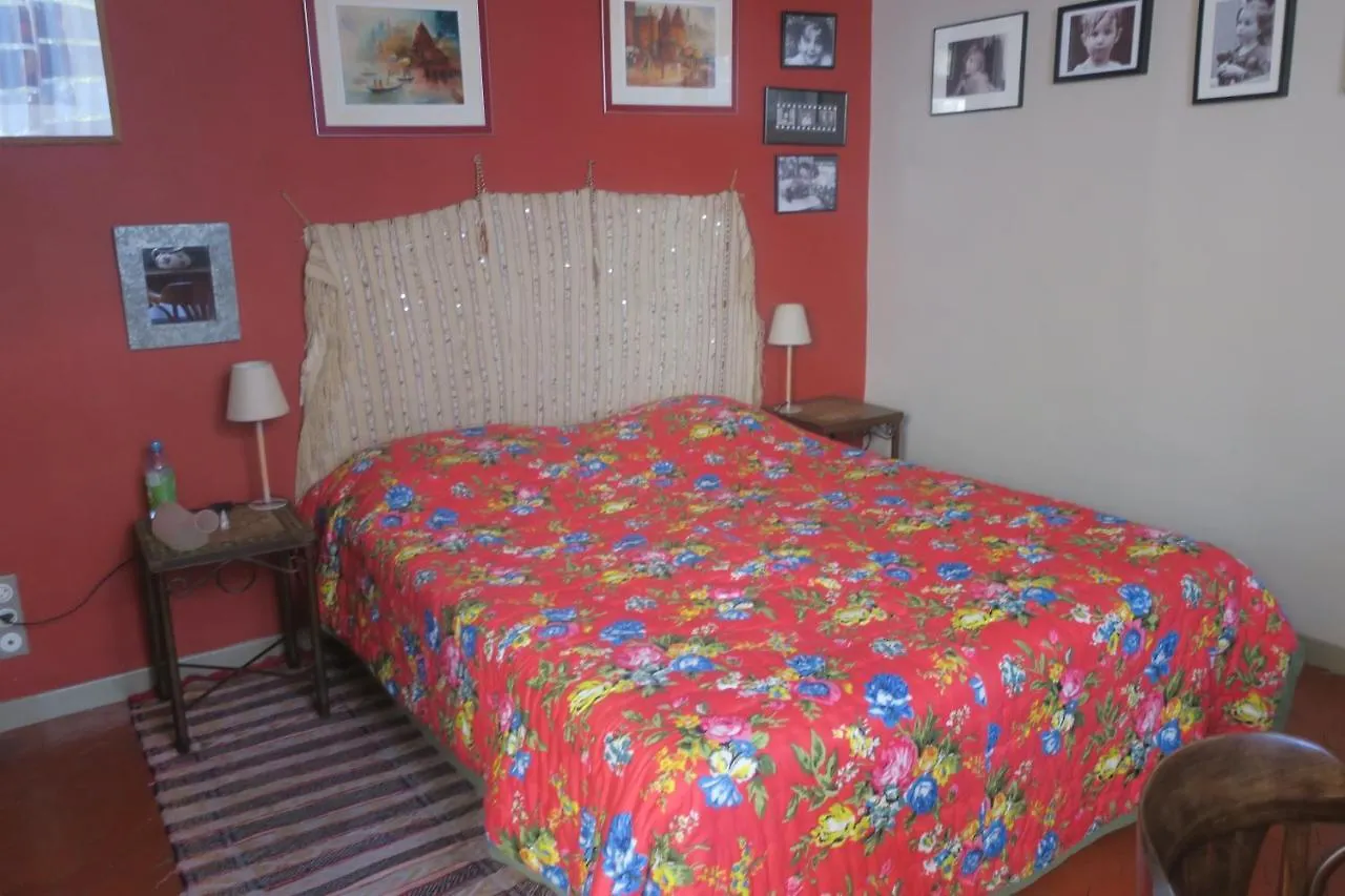 Tombe La Nefle Bed & Breakfast Avignon France